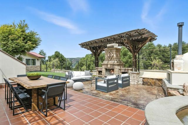 18702 Bear Creek Road, Los Gatos CA: https://media.crmls.org/mediaz/f1b05a0d-6b1e-4e93-b8b8-445f25fa3eb8.jpg