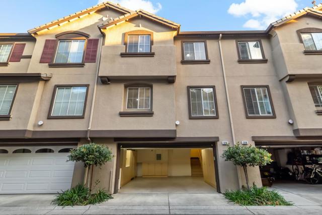 3114 Pinot Grigio, San Jose CA: https://media.crmls.org/mediaz/f1b14b06-d37d-4b0b-a597-e515b410bb4b.jpg