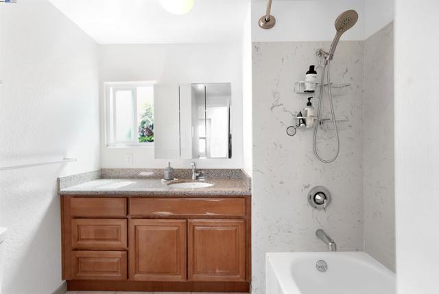 17754 Meekland Ave, Hayward CA: https://media.crmls.org/mediaz/f1b286aa-c0c6-41aa-b891-9c9f804c7400.jpg