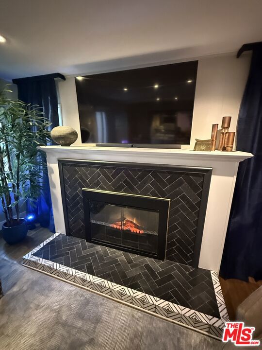 2066 GLENCOE Way, Los Angeles CA: https://media.crmls.org/mediaz/f1b286ea-cbf4-4f73-aedc-a05aa2ed3914.jpg