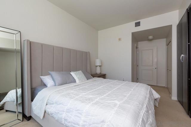 253 10Th Ave, San Diego CA: https://media.crmls.org/mediaz/f1b29828-2c60-41d3-b2b8-bd66efda8d67.jpg