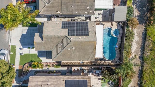 1482 Ridgeline Court, San Diego CA: https://media.crmls.org/mediaz/f1b2fa17-acfa-4d57-a413-774a52beaea7.jpg