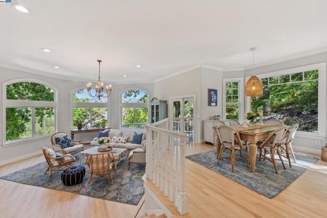 1617 Campesino Ct., Alamo CA: https://media.crmls.org/mediaz/f1b35574-ad46-46e5-a679-8cde2dd4472a.jpg