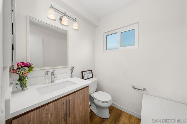 5800 Lake Murray Blvd, La Mesa CA: https://media.crmls.org/mediaz/f1b3868c-afc6-4f1e-910d-a83fda21c1a3.jpg