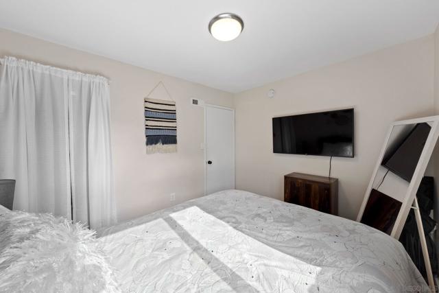 9560 Frank Way, Santee CA: https://media.crmls.org/mediaz/f1b4e1b1-38c6-49ad-b661-13822fb73746.jpg
