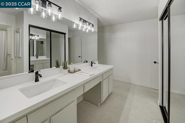 3350 Rossmoor Pkwy, Walnut Creek CA: https://media.crmls.org/mediaz/f1b53f6c-4cf1-421f-b401-91db3cccfa2e.jpg