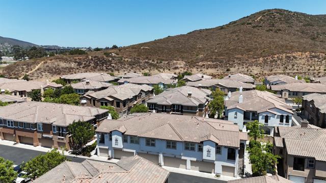 10850 Serafina Ln, San Diego, California 92128, 2 Bedrooms Bedrooms, ,2 BathroomsBathrooms,Condominium,For Sale,Serafina Ln,240017754SD