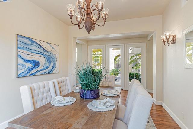 Image 15 of 51 For 9542 Velvet Leaf Cir