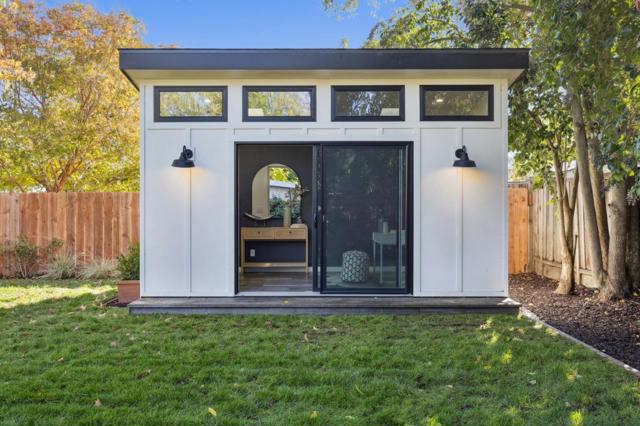 1318 Sierra Street, Redwood City CA: https://media.crmls.org/mediaz/f1b8777d-237a-4c7b-8518-a92a90c2b303.jpg