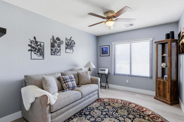 2073 Acacia Road W, Palm Springs, CA 92262