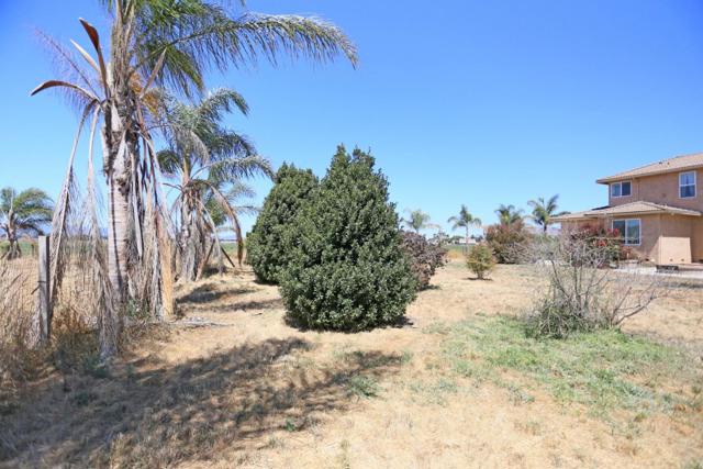 2736 Ferguson Road, Gilroy CA: https://media.crmls.org/mediaz/f1ba0e4a-7d89-432d-bc8c-304608c03eb5.jpg