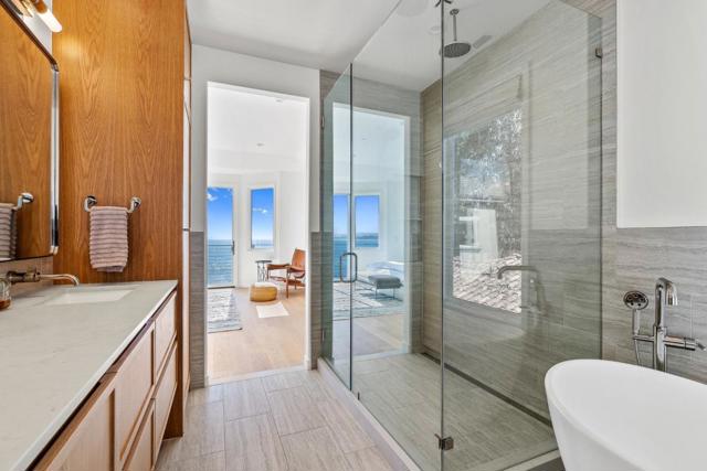 108 Grove Lane, Capitola CA: https://media.crmls.org/mediaz/f1ba96ef-8f2a-4877-9e34-37da37b6ceda.jpg
