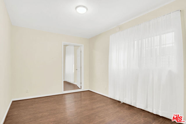 7275 Fountain Avenue, Los Angeles CA: https://media.crmls.org/mediaz/f1bba32f-1ff0-4c8e-a4a0-8464becbe4ee.jpg