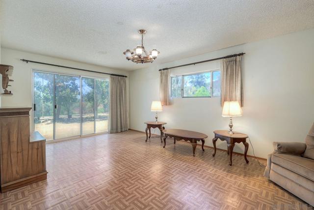 25861 E Old Julian Hwy, Ramona CA: https://media.crmls.org/mediaz/f1bc55d2-d94e-478c-8bf3-89122fe0ee20.jpg