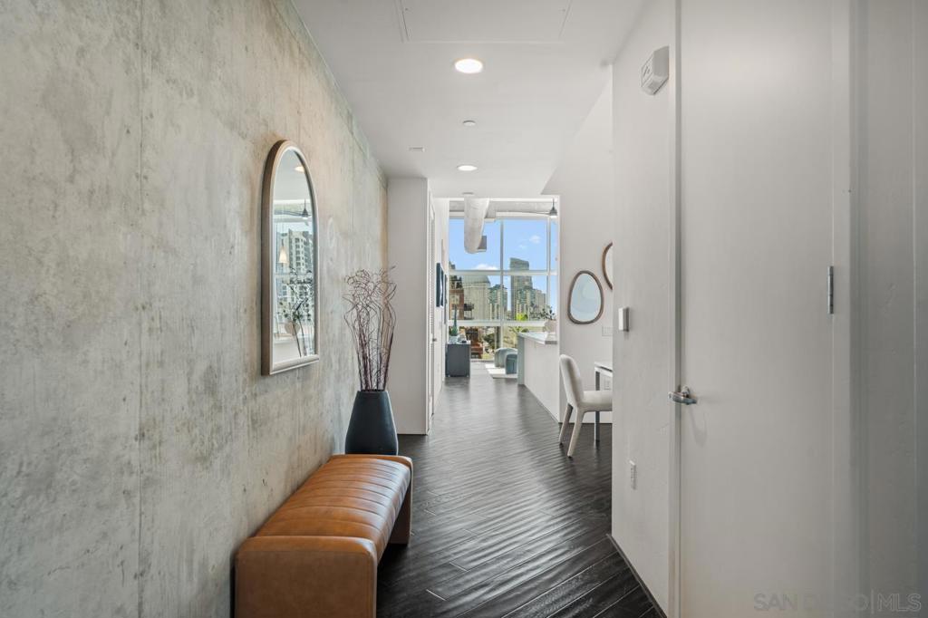 1025 Island Ave - photo 4