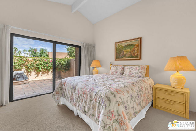 73283 Phoebe Court, Palm Desert CA: https://media.crmls.org/mediaz/f1bd27dc-5a31-4d6d-9094-c0c57826d87e.jpg