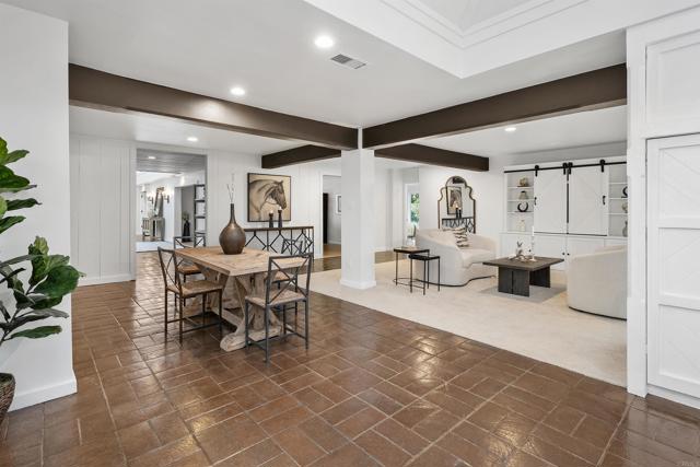 Detail Gallery Image 12 of 43 For 15306 Las Planideras, Rancho Santa Fe,  CA 92067 - 6 Beds | 3/1 Baths