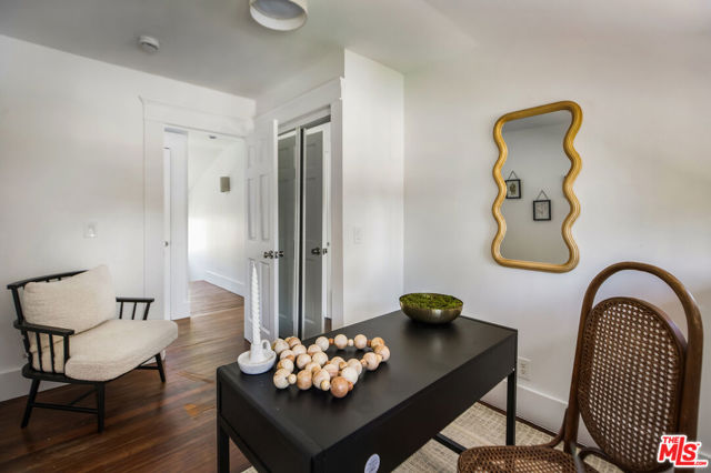 1022 N Marengo Avenue, Pasadena CA: https://media.crmls.org/mediaz/f1bdc3cb-4186-4333-a26b-4a469ddc0e7a.jpg