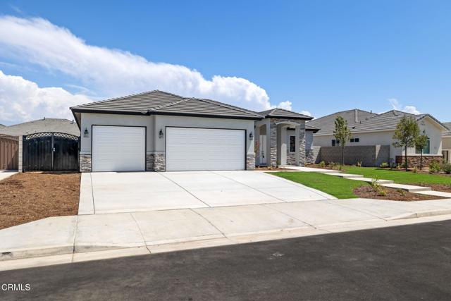 Detail Gallery Image 2 of 48 For 7422 Allenmeir Ct, Bakersfield,  CA 93314 - 4 Beds | 2/1 Baths