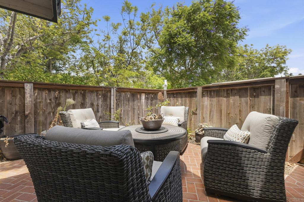 2033 Shadytree Lane - photo 20