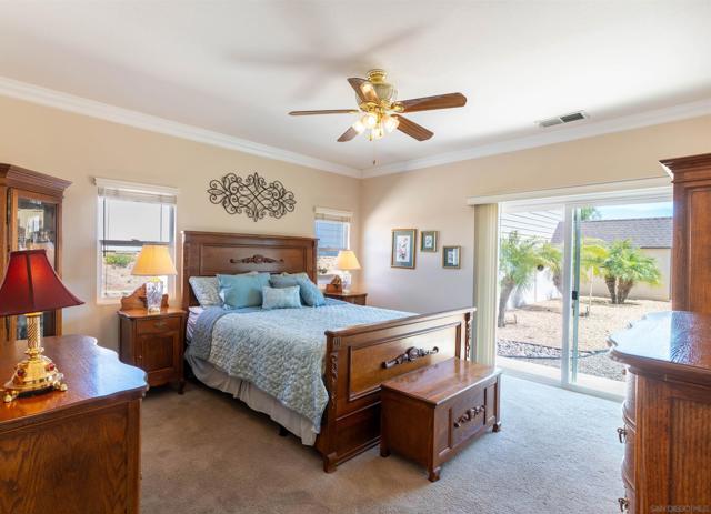 2059 Avocado Knoll Lane, Fallbrook CA: https://media.crmls.org/mediaz/f1bf3ff4-ae0a-46fb-97f5-19300faa3449.jpg