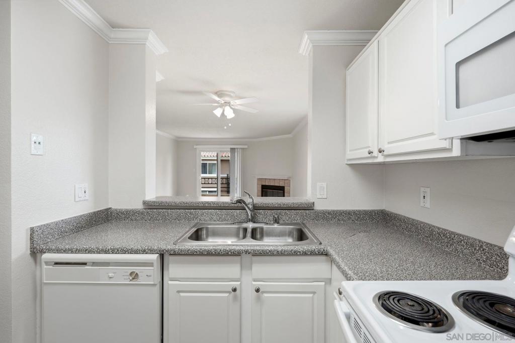 7425 Charmant - photo 9