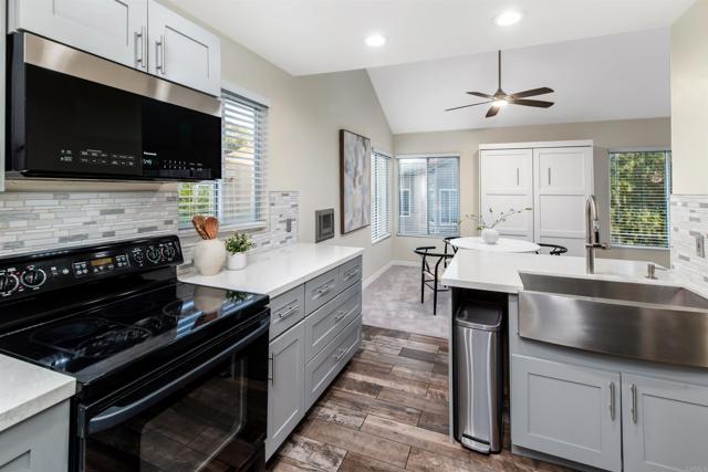 Detail Gallery Image 17 of 39 For 930 via Mil Cumbres #170,  Solana Beach,  CA 92075 - 1 Beds | 1 Baths