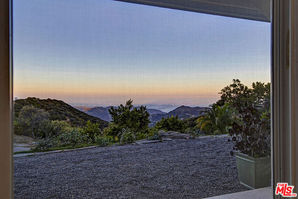 MLS #26867147 image #46