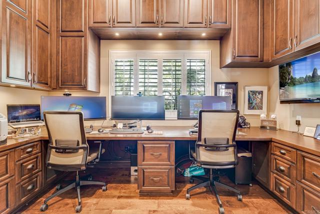 Image 15 of 36 For 30823 Hilltop View Ct