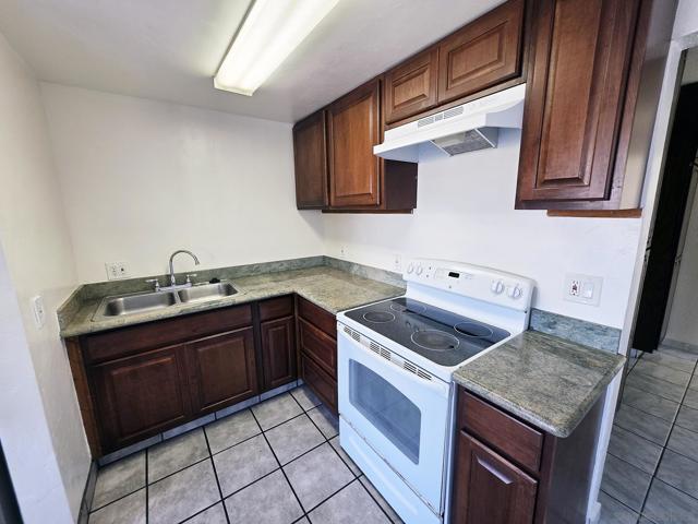 Image 3 of 18 For 4056 Van Dyke Ave  4