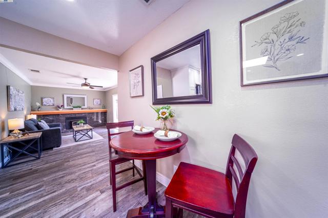 34505 Salinas Pl, Fremont CA: https://media.crmls.org/mediaz/f1c0969a-a3ac-4d8d-81cb-e49eaeccb9d4.jpg