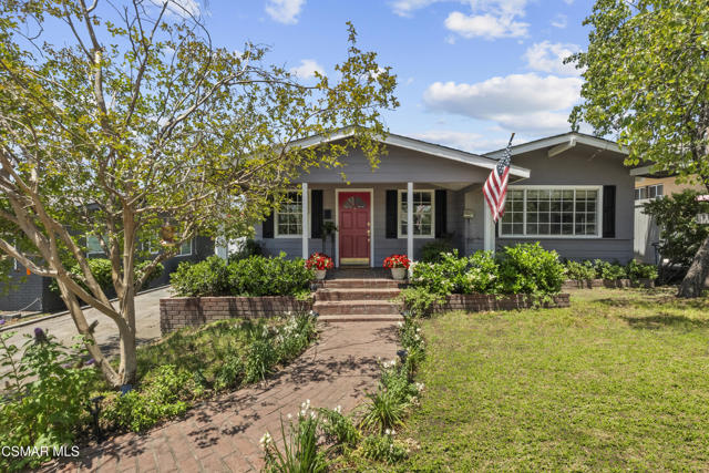 623 E Fairmount Road, Burbank CA: https://media.crmls.org/mediaz/f1c0d5f3-3688-4de6-b66f-e107d9098774.jpg