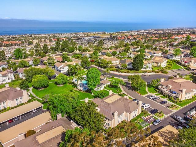 867 Ginger Avenue, Carlsbad CA: https://media.crmls.org/mediaz/f1c1a5c7-ea6d-4d4f-86fe-d14c3a62e63f.jpg