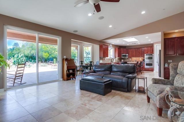 Image 19 of 44 For 16270 Pauma Valley Dr