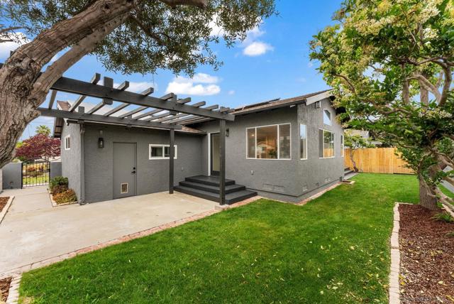 Image 25 of 31 For 2415 Galahad Rd.