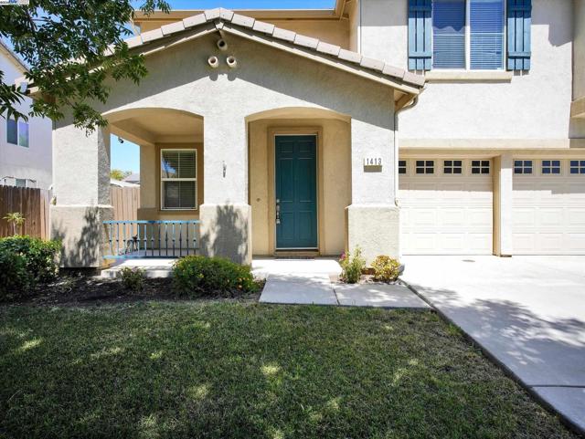 1413 Angus St, Patterson CA: https://media.crmls.org/mediaz/f1c2f838-b2ee-4fbc-99be-0a4196526300.jpg
