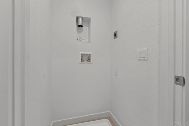 https://media.crmls.org/mediaz/f1c4a174-64ab-453b-8b4e-07e9efe60211.jpg