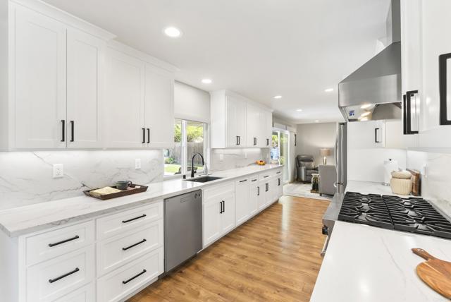 1951 BELMORE CT, El Cajon CA: https://media.crmls.org/mediaz/f1c53ca3-1611-40d5-8266-8943dc93d035.jpg