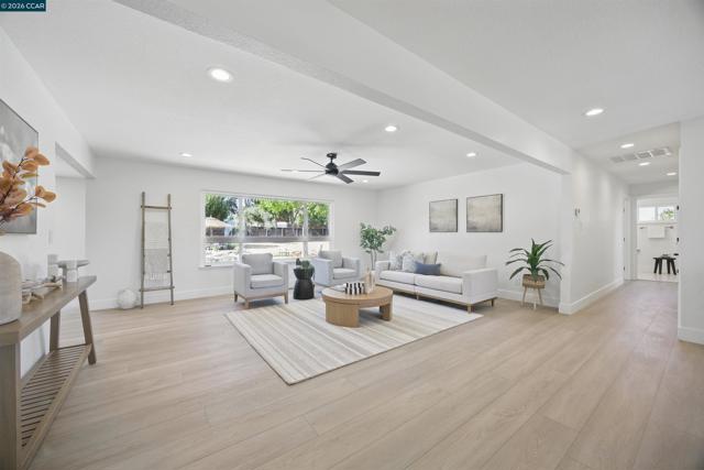 Image 6 of 47 For 1430 Carpenter Rd