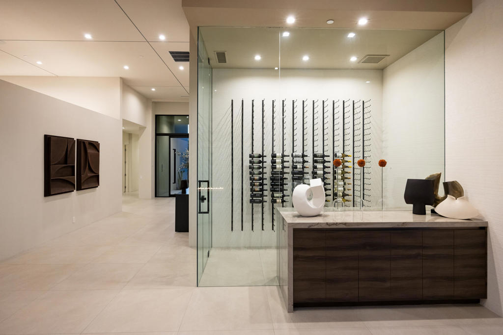 MLS #219135136DA image #2