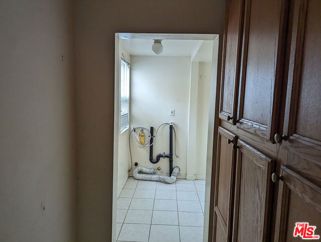 1031 North Valley Street photo 8