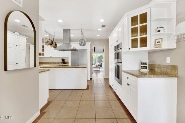 Detail Gallery Image 13 of 50 For 9816 Calvin Avenue, Northridge,  CA 91324 - 6 Beds | 4/2 Baths
