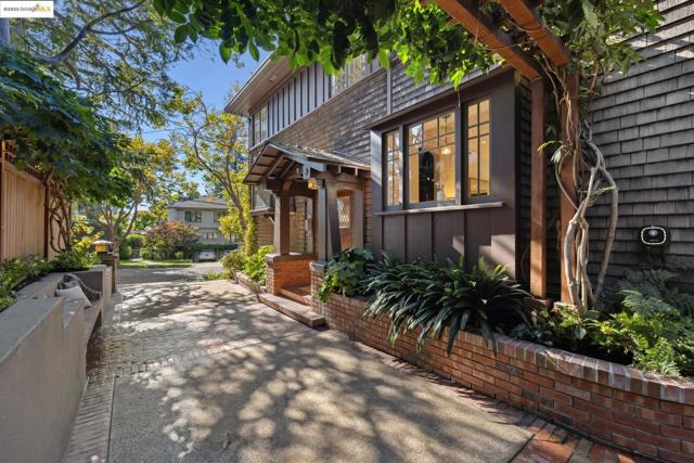 38 Bonita Ave., Piedmont CA: https://media.crmls.org/mediaz/f1ca0a05-8ac6-42bb-a267-d8be587396e6.jpg