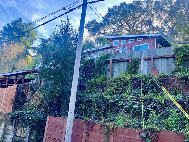 734 Loma Prieta Drive, Aptos CA: https://media.crmls.org/mediaz/f1ca986a-76de-42b9-a76c-b4000a610b38.jpg
