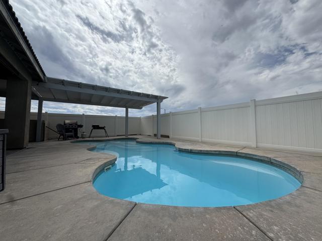 401 Sage Brush Street, Blythe CA: https://media.crmls.org/mediaz/f1cac4f5-5ec8-49d3-aa95-a0e6ef86ab49.jpg