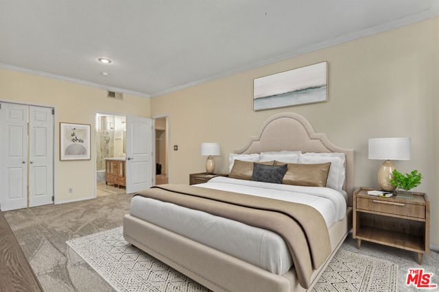 13331 Moorpark Street, Sherman Oaks CA: https://media.crmls.org/mediaz/f1cb6020-2d8c-407e-9c92-f41ffc53a43b.jpg