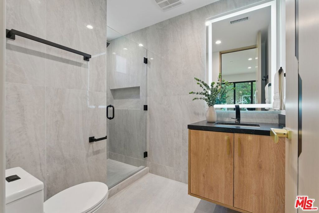 4906 Van Noord AvenueSherman Oaks image #7