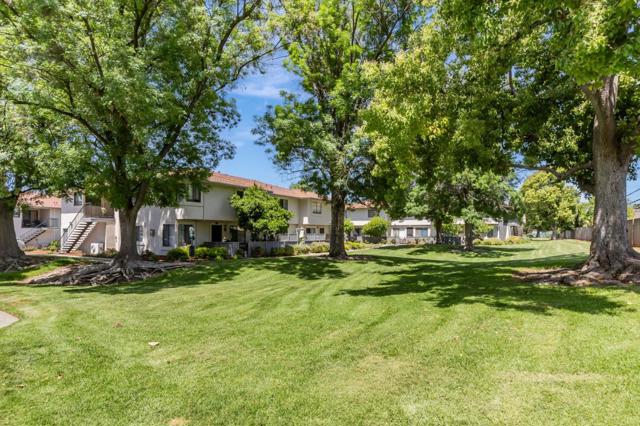 211 Kenbrook Circle, San Jose CA: https://media.crmls.org/mediaz/f1cc39ce-38e3-4be4-b584-d11d937b257a.jpg