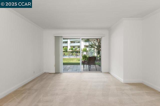 1617 Ptarmigan Dr, Walnut Creek CA: https://media.crmls.org/mediaz/f1cca8d0-8644-45fc-bcb2-af0c3204b070.jpg