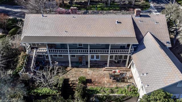 811 Alameda Avenue, Monterey CA: https://media.crmls.org/mediaz/f1cd05c4-dd68-4cb4-a380-7a6cca643223.jpg